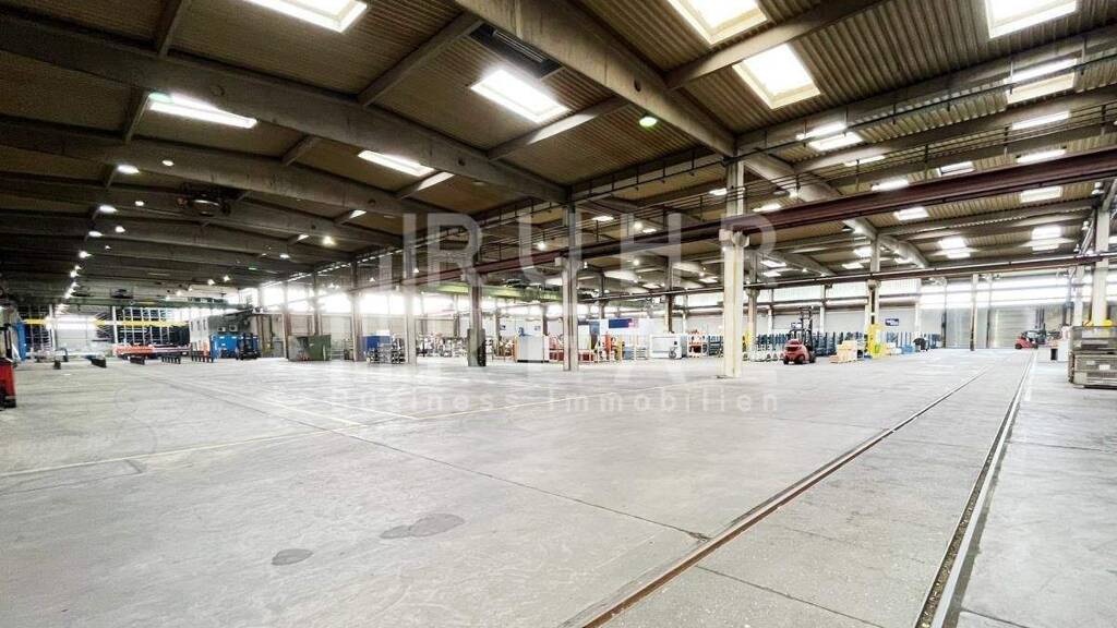 Lagerhalle zur Miete 5,80 € 2.100 m² Lagerfläche teilbar ab 1.200 m² Barbaraviertel Neuss 41460