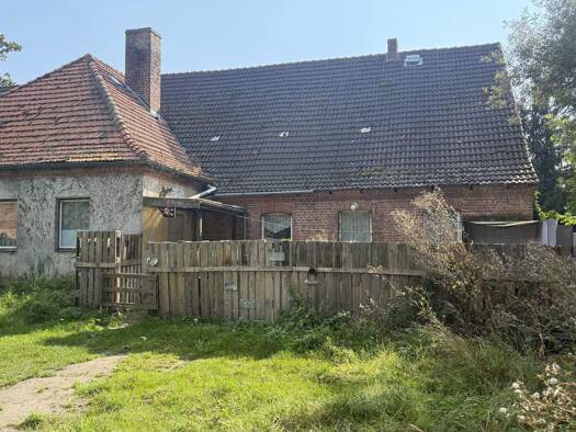 Doppelhaushälfte zum Kauf 50.000 € 4 Zimmer 100 m² 1.634 m² Grundstück Hinrichsfelde Gielow / Hinrichsfelde 17139