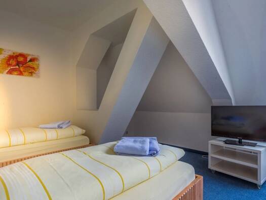 Hotel zum Kauf 2.000.000 € 26 Betten 3.100 m² Grundstück Schönebeck Schönebeck (Elbe) 39217
