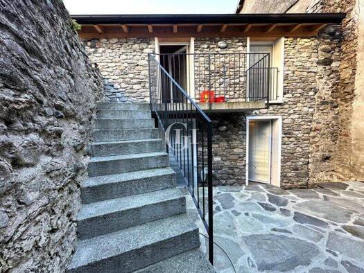 Einfamilienhaus zum Kauf 335.000 € 4 Zimmer 88 m² 95 m² Grundstück Domaso 22013