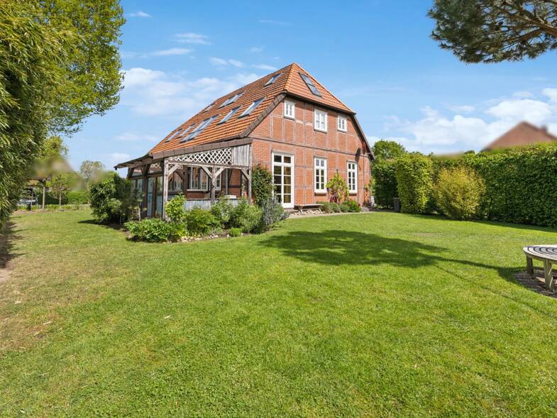 Einfamilienhaus zum Kauf 750.000 € 10 Zimmer 230 m² 802 m² Grundstück Brackede Bleckede 21354
