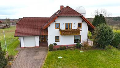 Einfamilienhaus zum Kauf 399.000 € 8 Zimmer 200 m² 983 m² Grundstück frei ab 01.08.2025 Michelstadt Michelstadt 64720