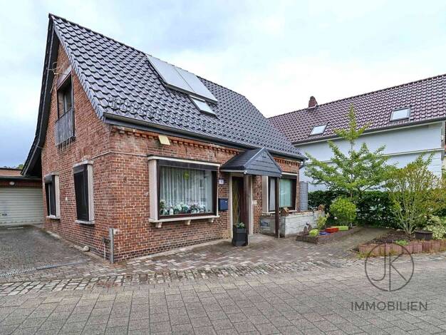 Einfamilienhaus zum Kauf 249.000 € 4 Zimmer 107,1 m² 349 m² Grundstück St. Magnus Nord 28759