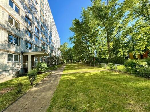 Wohnung zur Miete - Erstbezug 319 € 3 Zimmer 55,3 m² 9. Geschoss Grenobler Straße 10 Südstadt Süd 06130