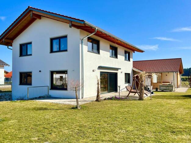 Einfamilienhaus zum Kauf 880.000 € 7 Zimmer 177 m² 783 m² Grundstück frei ab sofort Hofer Straße  8 Kirchweidach 84558