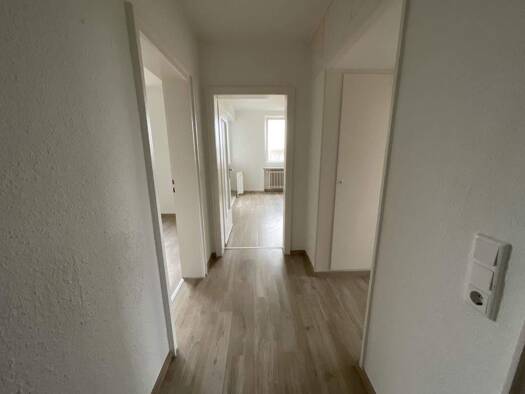 Wohnung zur Miete 334 € 2 Zimmer 52,9 m² 6. Geschoss frei ab 24.03.2026 Weidenstraße 71 Aldenburg Wilhelmshaven 26389
