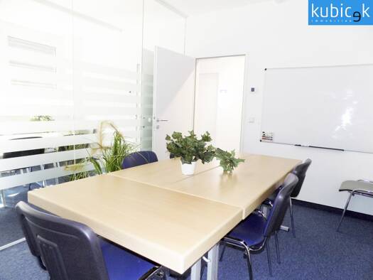 Büro zur Miete 275 € 1 Zimmer Kagraner Platz 1 - 4 Wien 1220