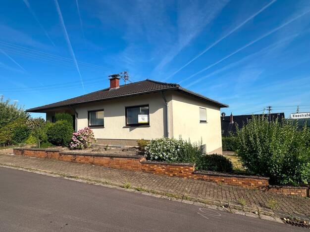 Haus zum Kauf 350.000 € 7 Zimmer 265 m² 1.100 m² Grundstück frei ab sofort Nohn Mettlach 66693