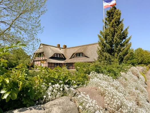 Haus zum Kauf 1.400.000 € 6 Zimmer 258 m² 3.805 m² Grundstück Großenbrode 23775