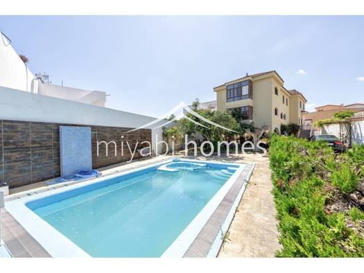 Chalet zum Kauf 470.000 € 3 Zimmer 323 m² 802 m² Grundstück Firgas 35432