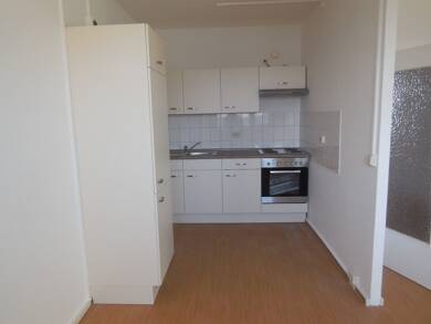 Wohnung zur Miete 329 € 3 Zimmer 56,7 m² 4. Geschoss Heinz-Steyer-Ring 15 Süd 45 Dessau-Roßlau 06849