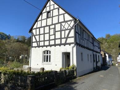 Haus zum Kauf 119.000 € 3 Zimmer 80 m² 285 m² Grundstück Virneburg Virneburg 56729