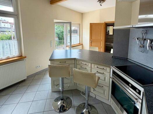 Haus zum Kauf 250.000 € 8 Zimmer 231,3 m² 251 m² Grundstück frei ab sofort Wilster 25554