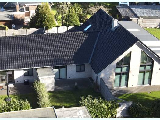 Mehrfamilienhaus zum Kauf 749.000 € 10 Zimmer 283 m² 1.204 m² Grundstück frei ab 01.08.2026 Almdorf 25821