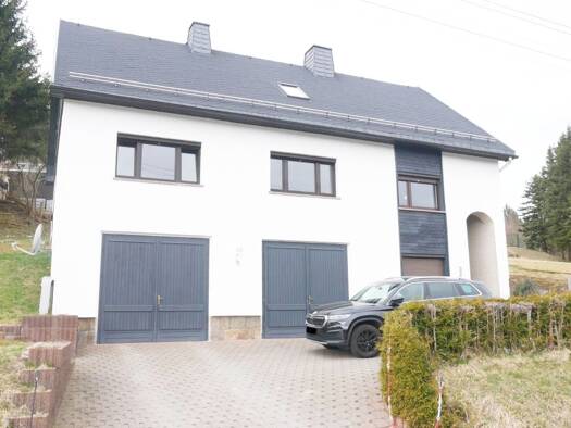 Haus zum Kauf 126.000 € 8 Zimmer 163 m² 2.857 m² Grundstück Johanngeorgenstadt 08349