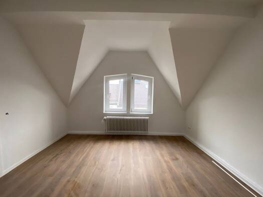 Wohnung zur Miete 700 € 2 Zimmer 65 m² Geschoss 2/2 frei ab sofort Nevigeser Straße 30 Mitte Velbert 42553