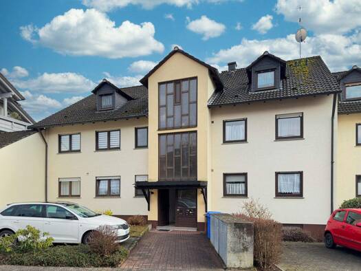 Wohnung zum Kauf 360.000 € 3 Zimmer 111 m² 3. Geschoss frei ab sofort Weidenbörnerstr. 22 Goldbach 63773