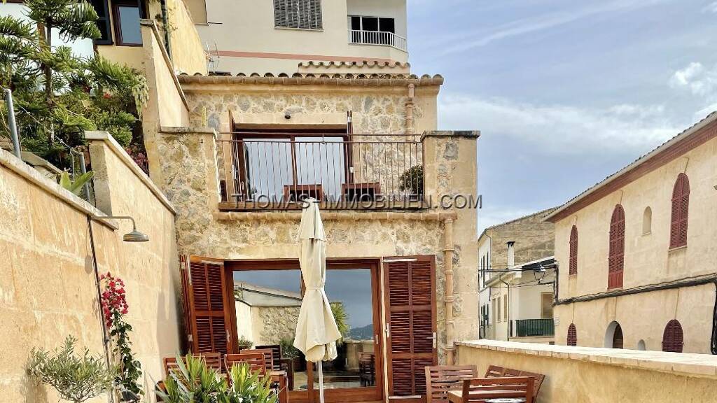 Villa zur Miete 2.200 € 4 Zimmer 200 m² Buger 07311