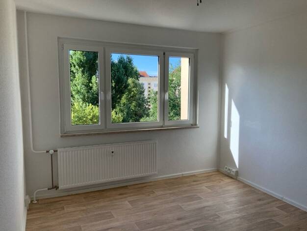 Wohnung zur Miete 326 € 2 Zimmer 48,2 m² 4. Geschoss Sosaer Straße 24 Thekla Nordost 04349