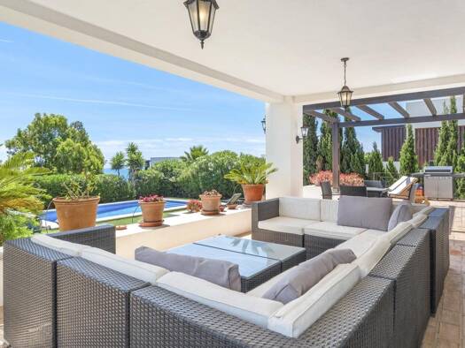 Haus zum Kauf 1.499.000 € 517 m² 899 m² Grundstück Manilva 29691