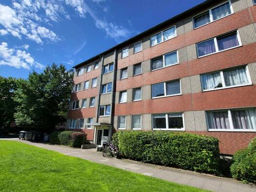 Wohnung zur Miete 495 € 3 Zimmer 72 m² Geschoss 2/3 frei ab 01.04.2026 Erikstraße 70 Schleswig 24837