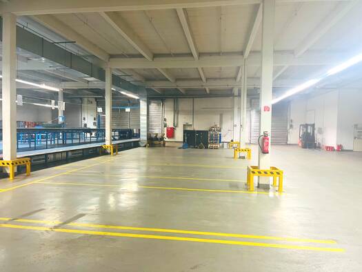 Lagerhalle zur Miete 22.000 € 1.851 m² Lagerfläche Weiskirchen Rodgau 63110