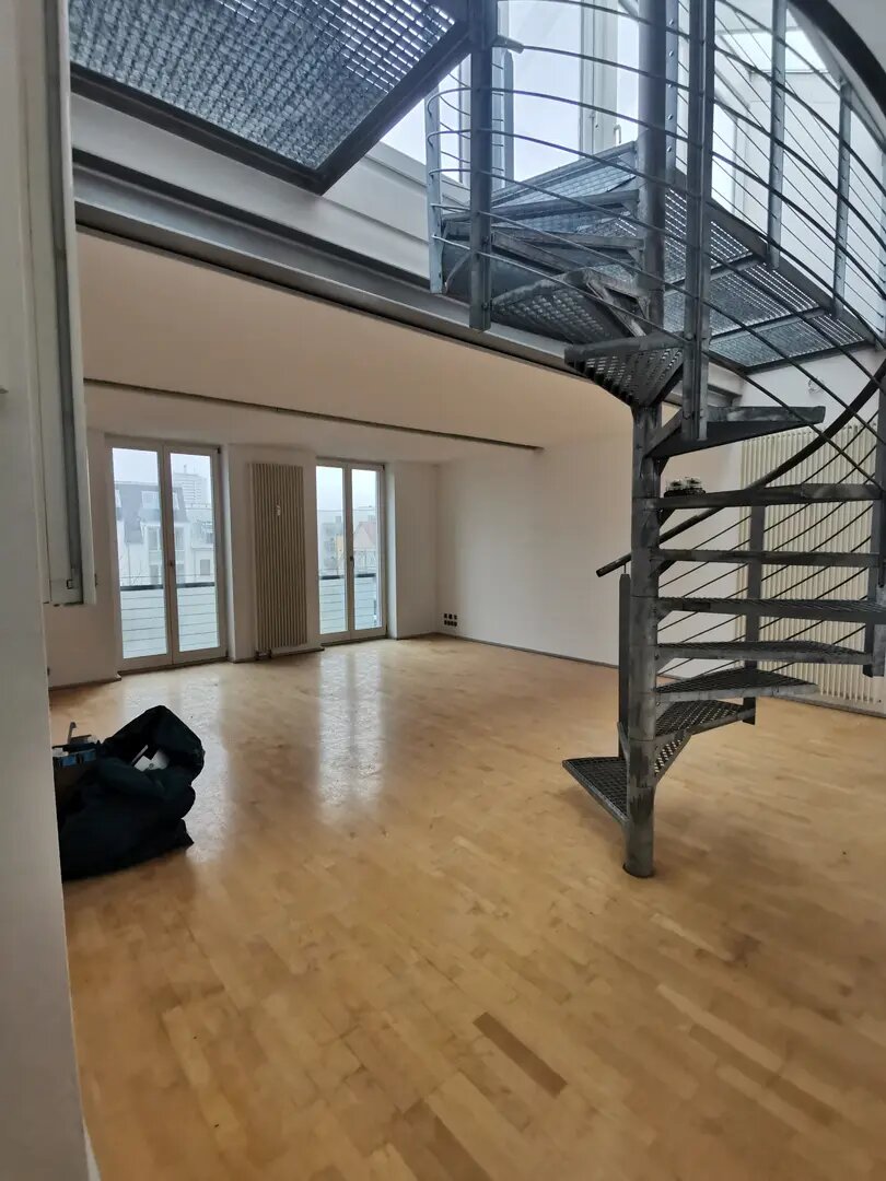 Wohnung zur Miete 700 € 2 Zimmer 91 m²<br/>Wohnfläche ab sofort<br/>Verfügbarkeit Richard-Wagner-Str. Stadtmitte Rostock 18055