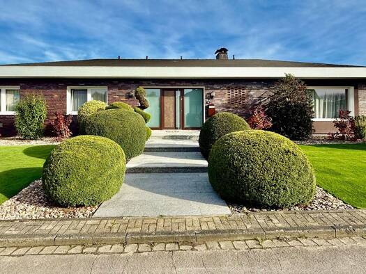 Villa zum Kauf provisionsfrei 1.470.000 € 10 Zimmer 380 m² 1.450 m² Grundstück Massen Unna 59427