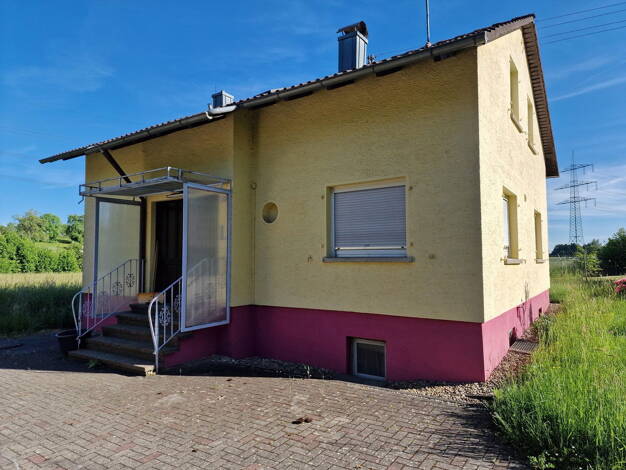 Einfamilienhaus zum Kauf provisionsfrei 190.000 € 4 Zimmer 225 m² 524 m² Grundstück Odenwaldstraße 24 Kleineicholzheim Schefflenz-Kleineicholzheim 74850