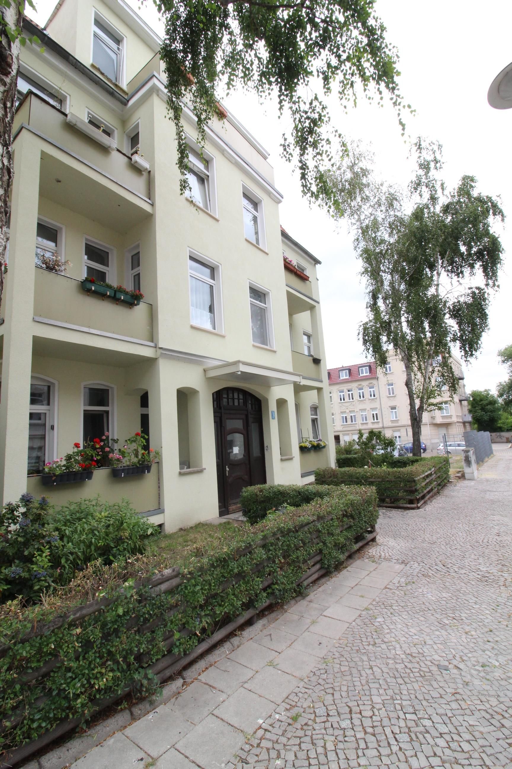 Wohnung zur Miete 499 € 3 Zimmer 82 m²<br/>Wohnfläche 3.<br/>Geschoss Froser Str. 3 Hohepfortestraße Magdeburg 39106