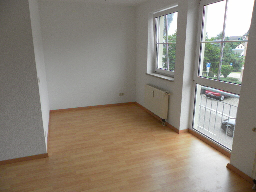 Wohnung zum Kauf 40.000 € 1 Zimmer 35,5 m²<br/>Wohnfläche 2.<br/>Geschoss ab sofort<br/>Verfügbarkeit Hauptstraße 28b Kändler Limbach-Oberfrohna 09212