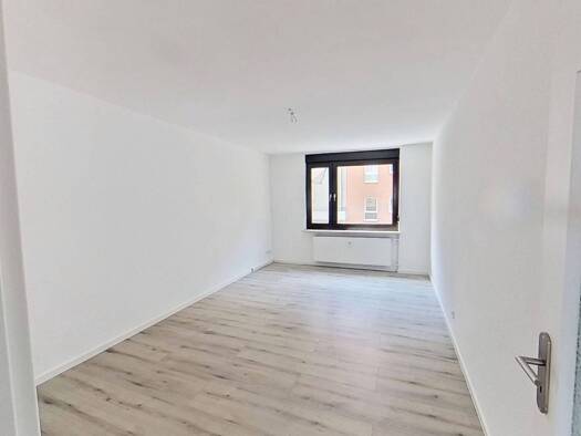 Wohnung zur Miete 549 € 2 Zimmer 48,9 m² 1. Geschoss frei ab 01.09.2026 Dillinger Straße 7 Falkenheim Südliche Außenstadt 90459
