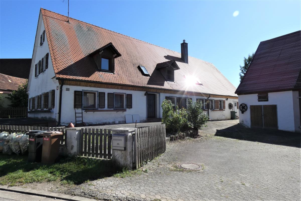 Einfamilienhaus zum Kauf 209.000 € 220 m²<br/>Wohnfläche 848 m²<br/>Grundstück Röckingen Röckingen 91740