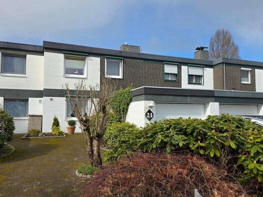 Reihenmittelhaus zum Kauf 327.000 € 5 Zimmer 127 m² 324 m² Grundstück Kölln-Reisiek 25337