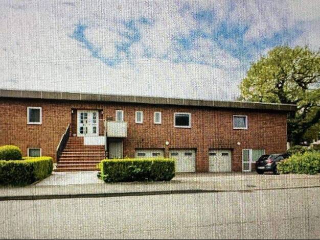 Haus zum Kauf 1.550.000 € 19 Zimmer 577 m² 2.443 m² Grundstück Gartenstadt Neumünster 24537