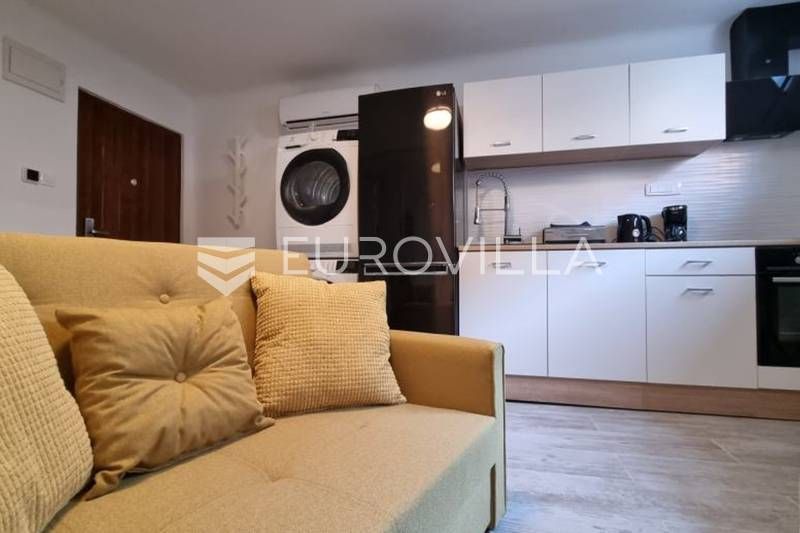 Wohnung zum Kauf 139.000 € 2 Zimmer 30 m²<br/>Wohnfläche Dubovecka Tresnjevka - north 10110