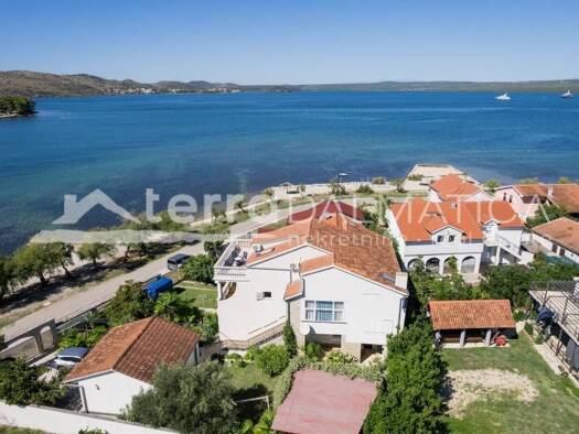 Haus zum Kauf 750.000 € 7 Zimmer 770 m² Šibenik