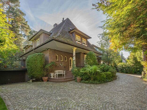 Villa zum Kauf 2.450.000 € 11 Zimmer 358 m² 2.365 m² Grundstück Wellingsbüttel Hamburg 22391