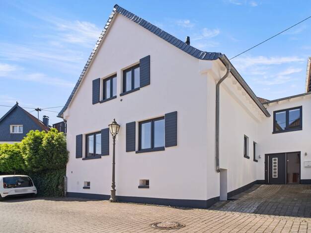 Einfamilienhaus zum Kauf 699.000 € 5 Zimmer 142,1 m² 179 m² Grundstück Kirchstr. 15 Lorsbach Hofheim am Taunus / Lorsbach 65719