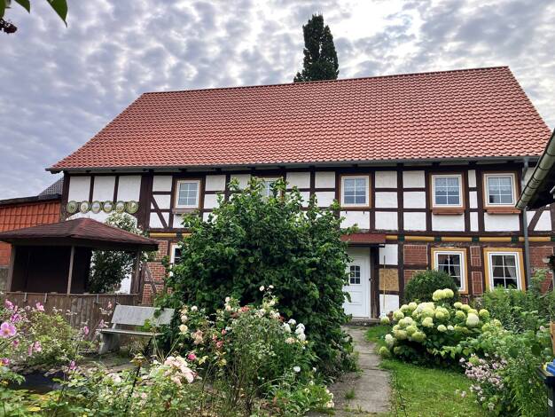 Einfamilienhaus zum Kauf 98.000 € 13 Zimmer 270 m² 763 m² Grundstück Hönze Sibbesse 31079