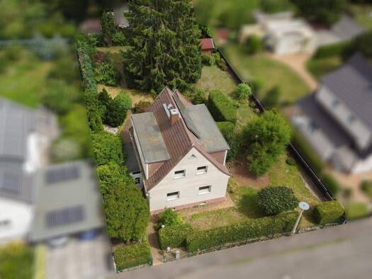Einfamilienhaus zum Kauf 390.000 € 4 Zimmer 109,3 m² 810 m² Grundstück Eutritzsch Leipzig 04129