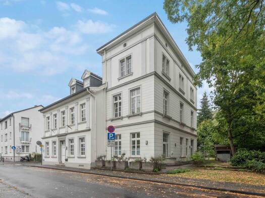 Haus zum Kauf 895.000 € 15 Zimmer 386 m² 502 m² Grundstück Königswinter 53639