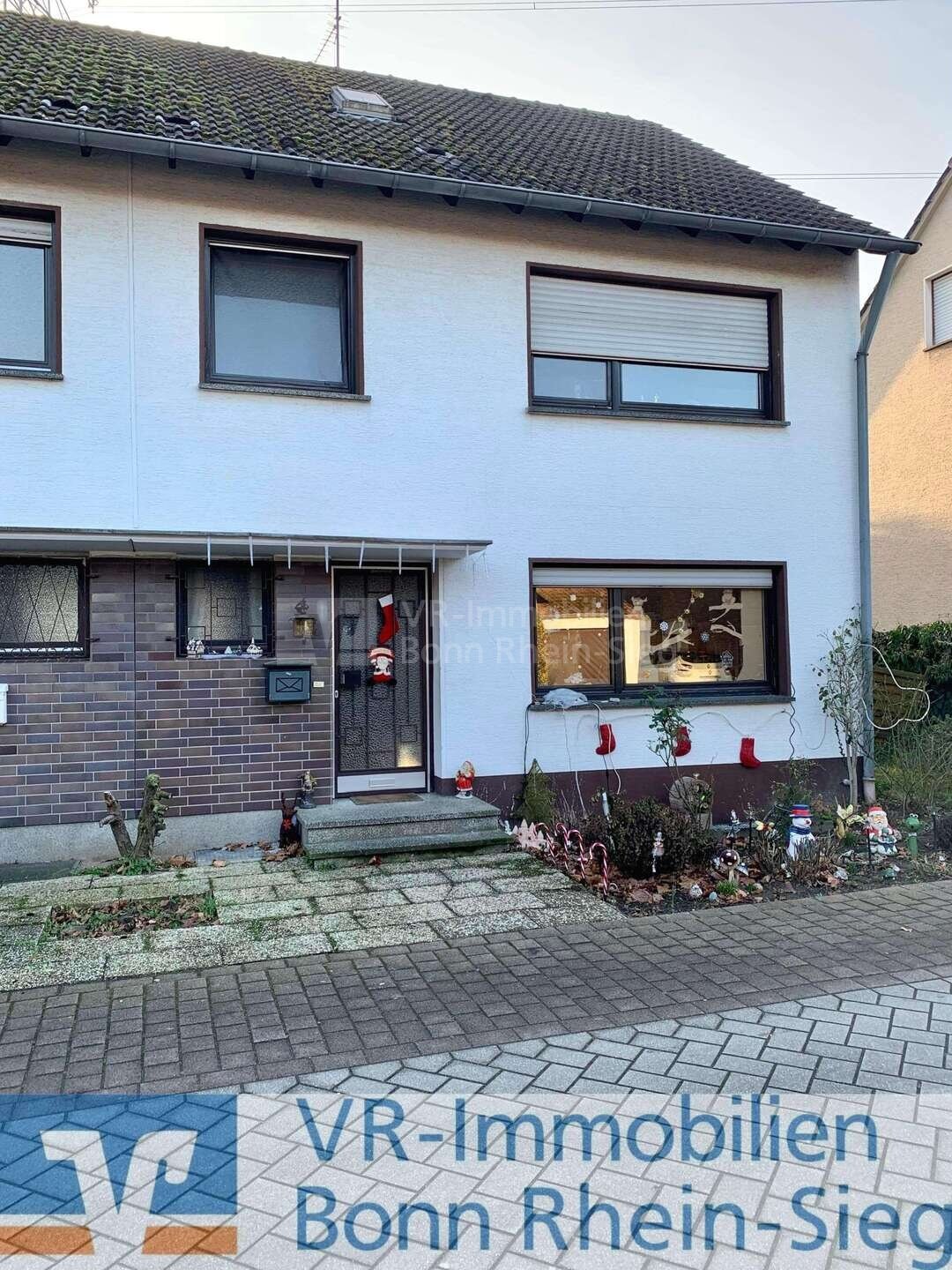 Mehrfamilienhaus zum Kauf 325.000 € 5 Zimmer 130 m²<br/>Wohnfläche 218 m²<br/>Grundstück Rheidt Niederkassel 53859