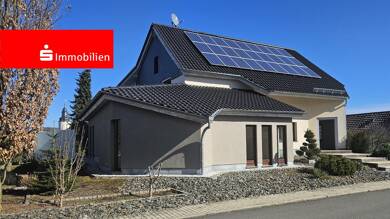Einfamilienhaus zur Miete 2.500 € 9 Zimmer 322 m² 1.060 m² Grundstück frei ab sofort Großenstein Großenstein 07580