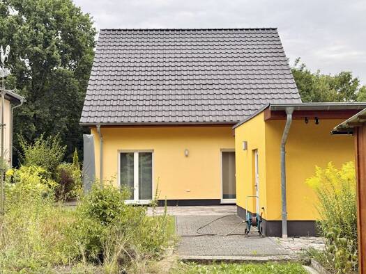 Einfamilienhaus zur Miete 1.500 € 4 Zimmer 116 m² 998 m² Grundstück Eberswalde Eberswalde 16225