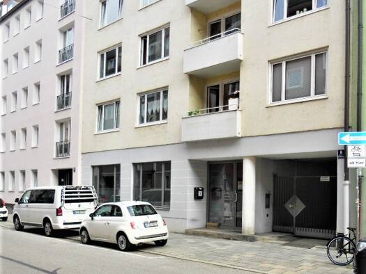 Laden zum Kauf 953.000 € 95 m² Verkaufsfläche München 80335