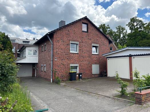 Mehrfamilienhaus zum Kauf als Kapitalanlage geeignet 380.000 € 9 Zimmer 153 m² 617 m² Grundstück Am Schwalbenberg 29 Schützenplatz Lüneburg 21337
