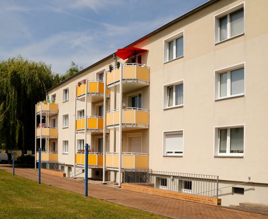 Wohnung zur Miete 351 € 3 Zimmer 60,5 m²<br/>Wohnfläche 2.<br/>Geschoss 01.02.2025<br/>Verfügbarkeit Am Steinkreuz 16 Mücheln Mücheln 06249