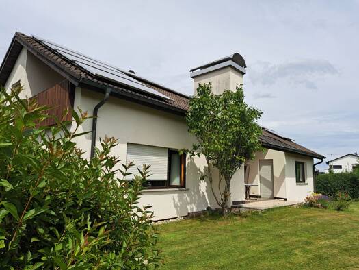 Bungalow zur Miete 1.300 € 5 Zimmer 116 m² 900 m² Grundstück frei ab 01.04.2026 Nattheim 89564