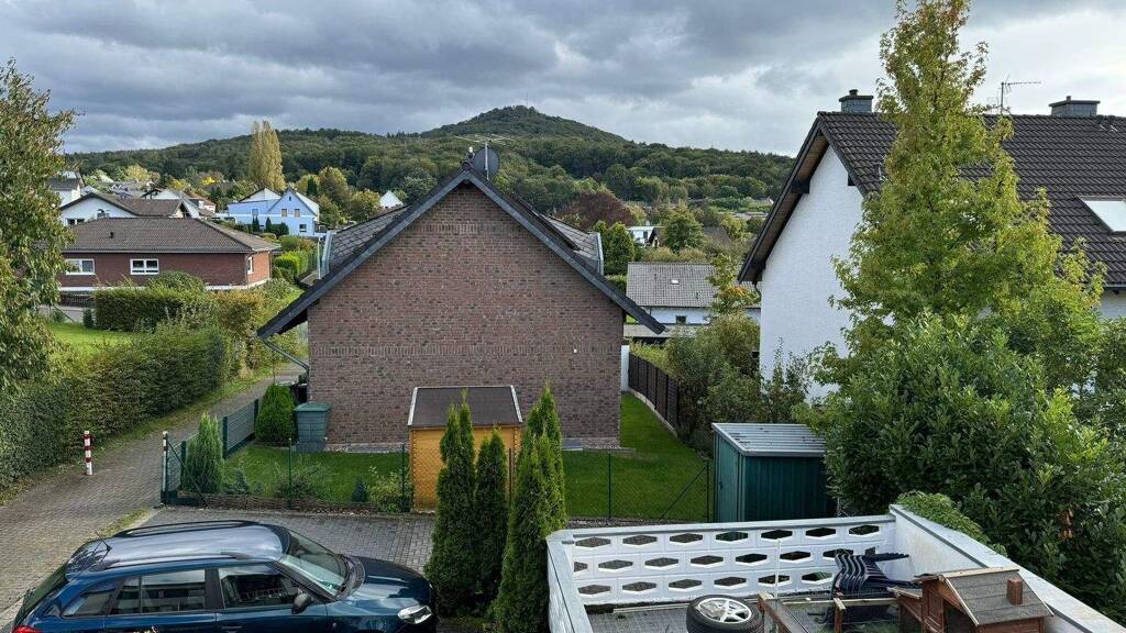 Immobilie in Königswinter - 2-Familienhaus in beliebter Wohnlage mit Ölbergblick in Königswinter-Thomasberg - Bild 3